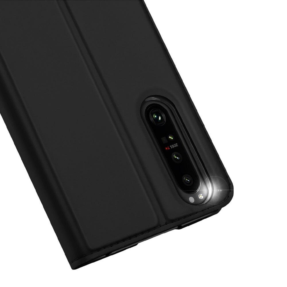 Sony Xperia 1 IV Skin Pro Series Black