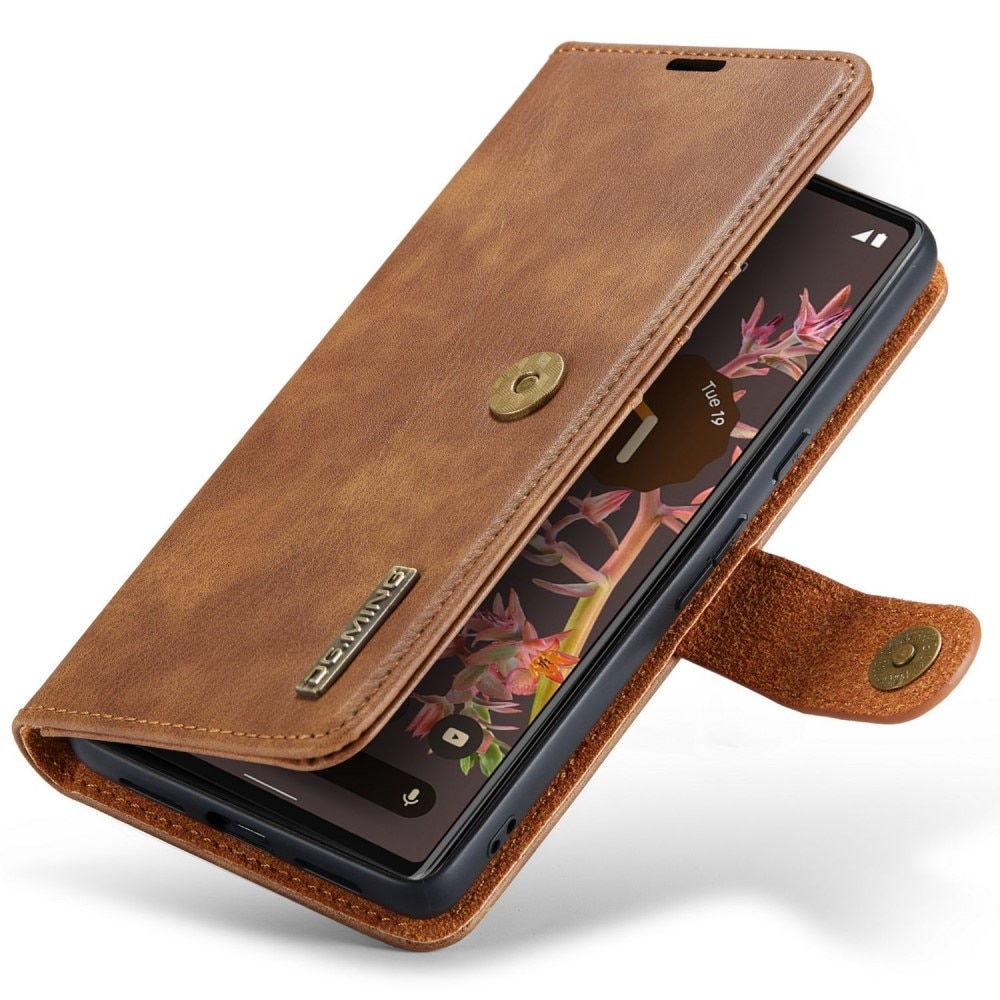 Google Pixel 7 Magnet Wallet Cognac