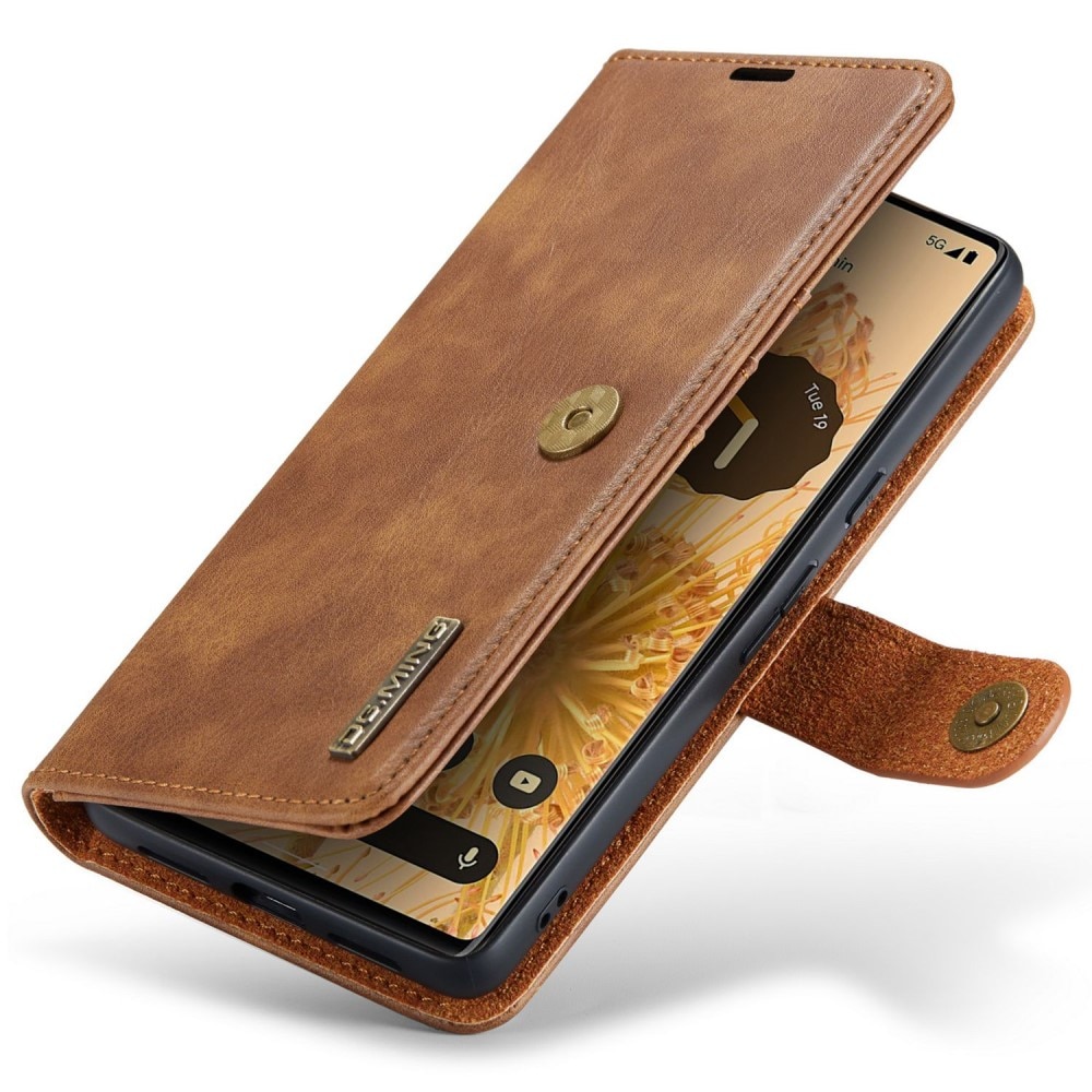 Google Pixel 7 Pro Magnet Wallet Cognac