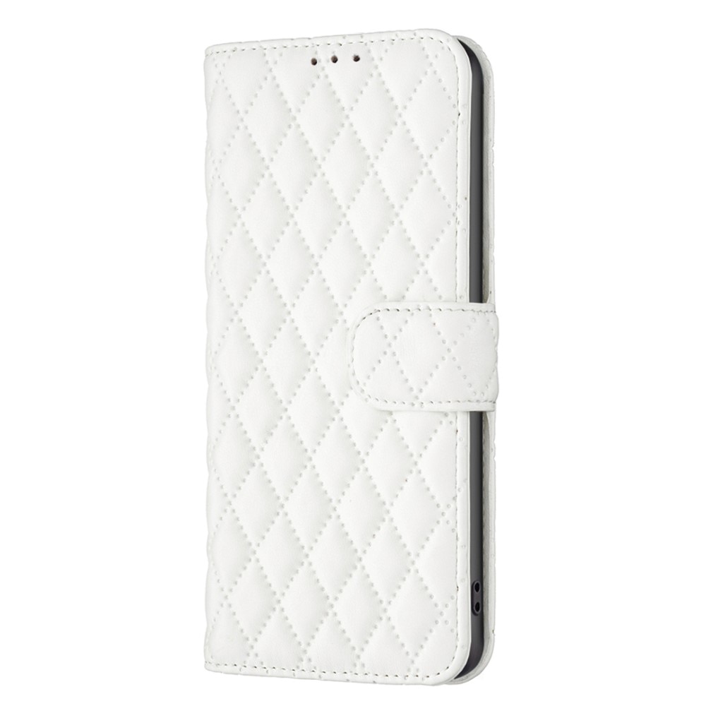 iPhone 14 Wallet Case Quilted White