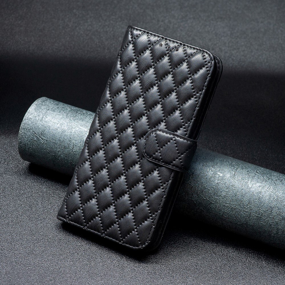 iPhone 15 Wallet Case Quilted Black
