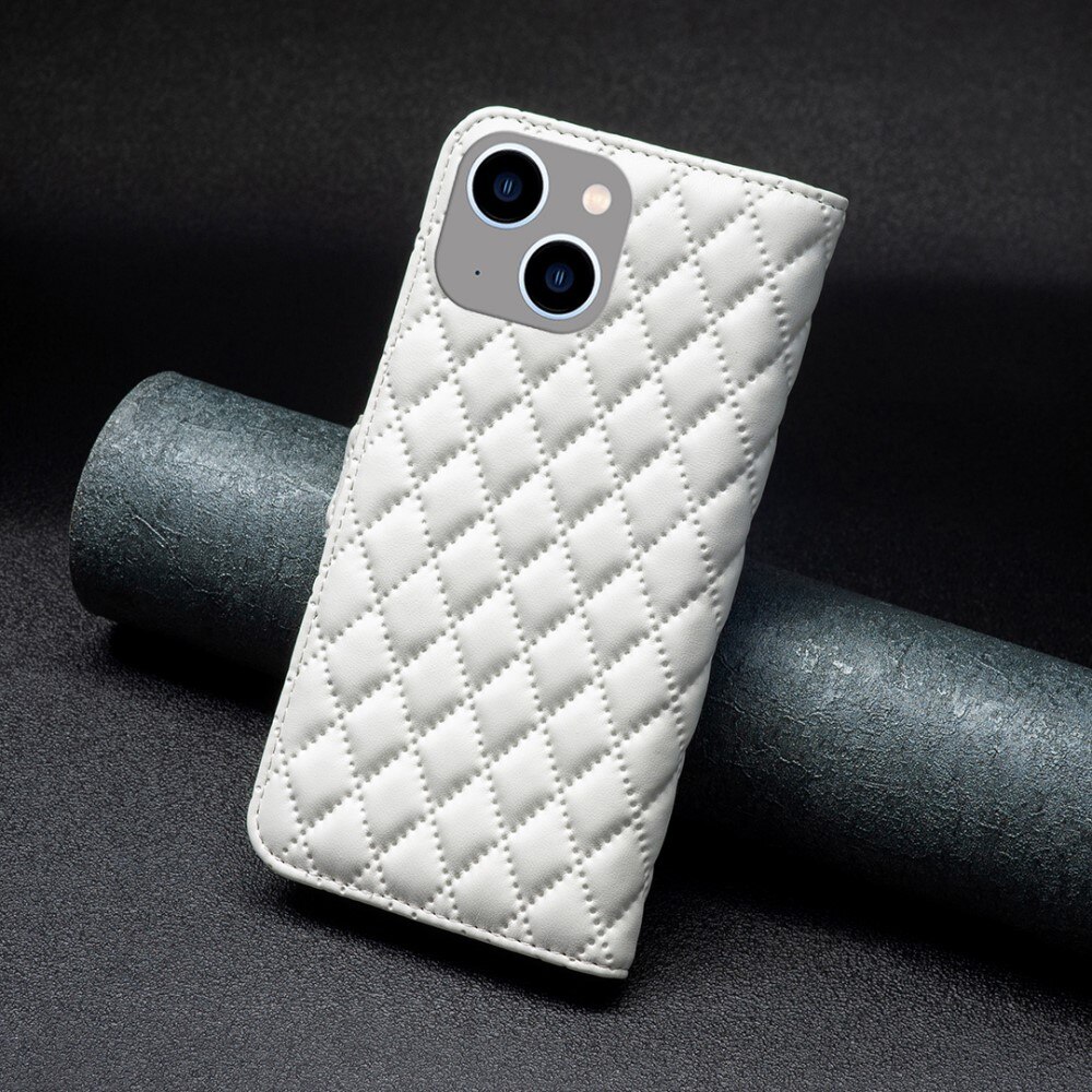 iPhone 15 Wallet Case Quilted White