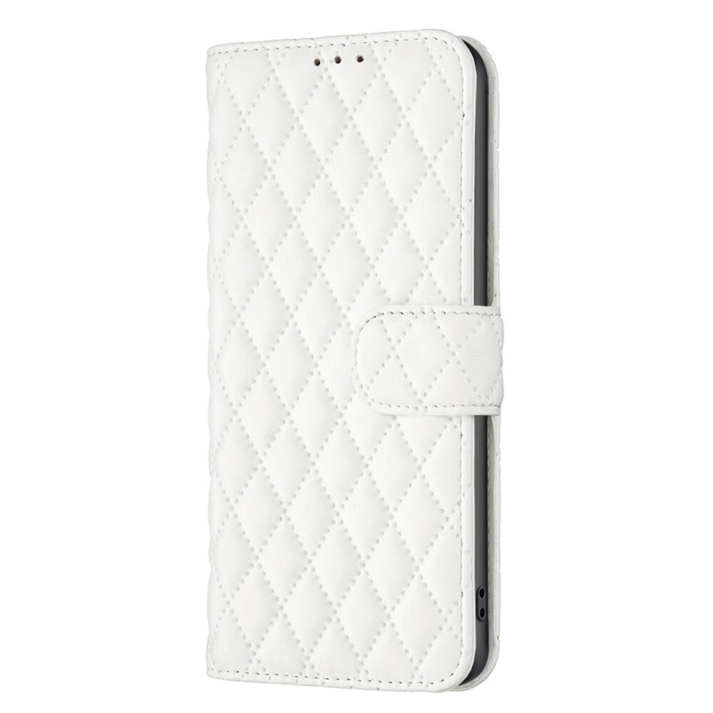 iPhone 15 Wallet Case Quilted White