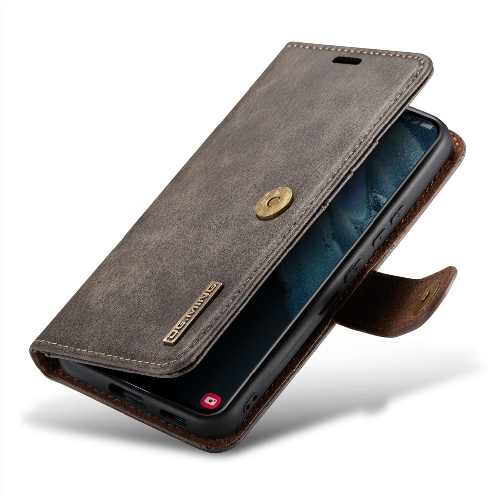 Samsung Galaxy S24 Magnet Wallet Brown