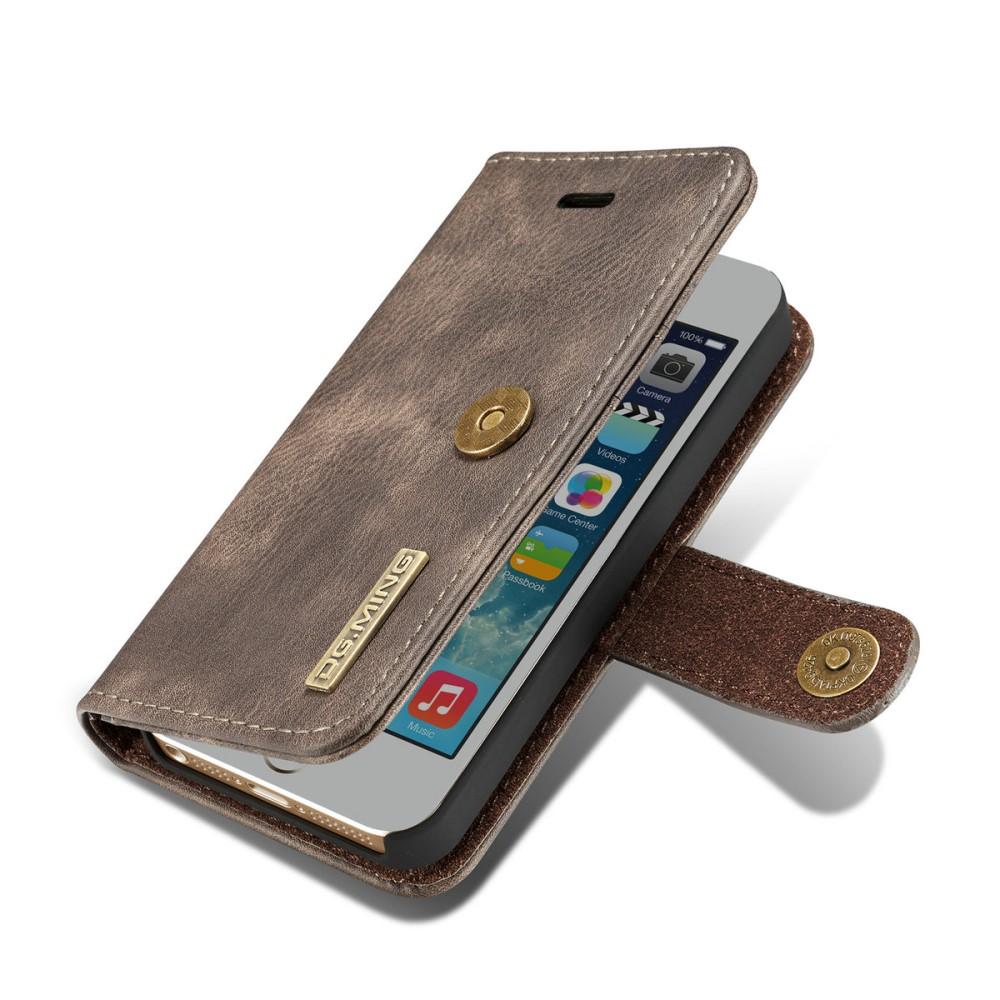 iPhone 5/5S/SE Magnet Wallet Brown