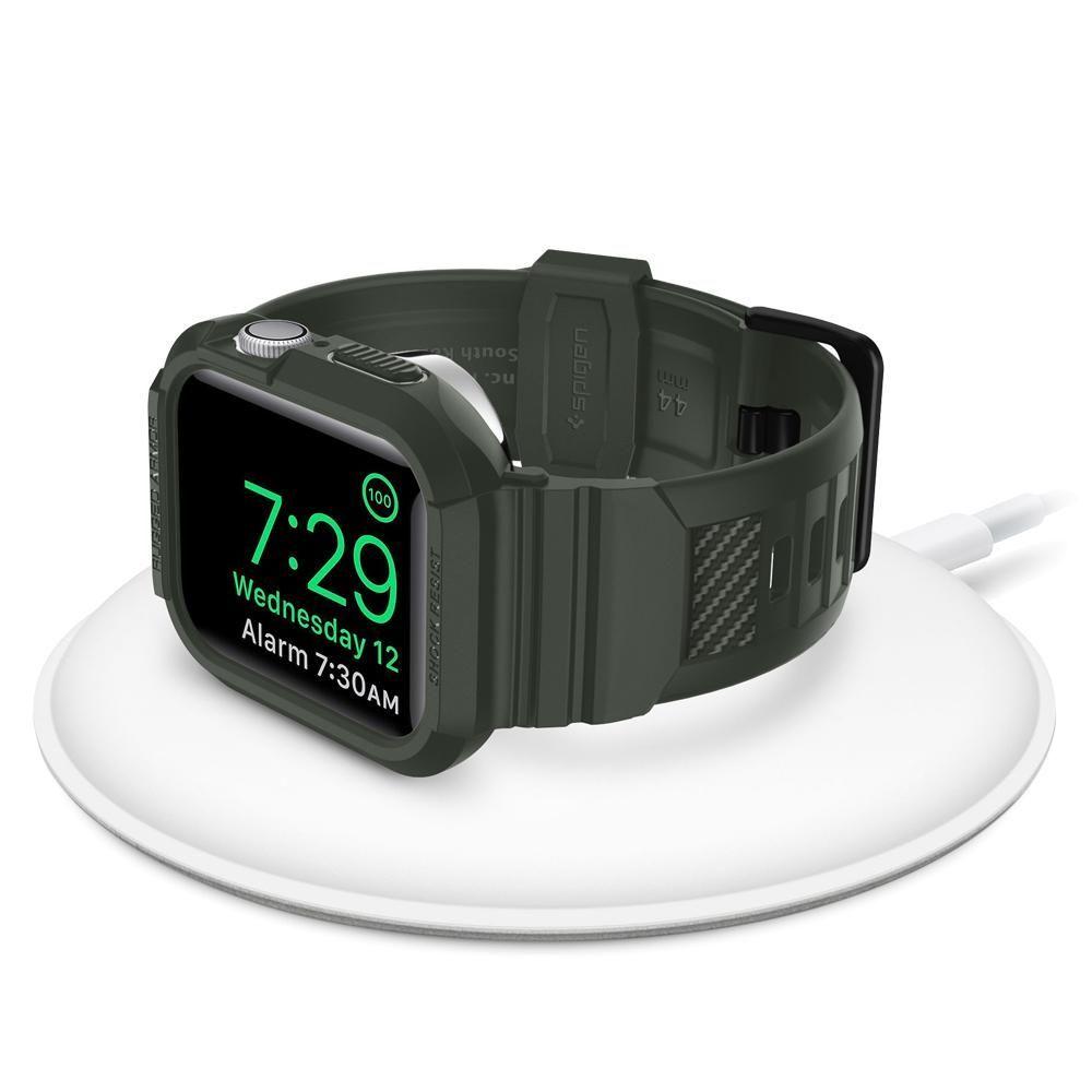 Apple Watch SE 44mm Rugged Armor Pro Military Green